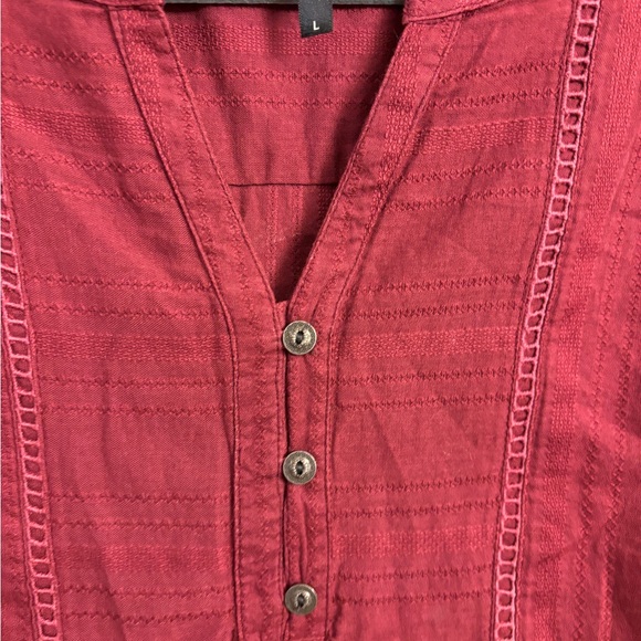 Kuhl Women's Burgundy Button-Front Top size large never worn nwot - Picture 5 of 7